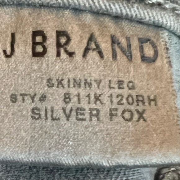 J. BRAND SILVER FOX RELEASED RAW HEM RIPPED KNEE ANKLE SKINNY JEANS 24 - Picture 9 of 14